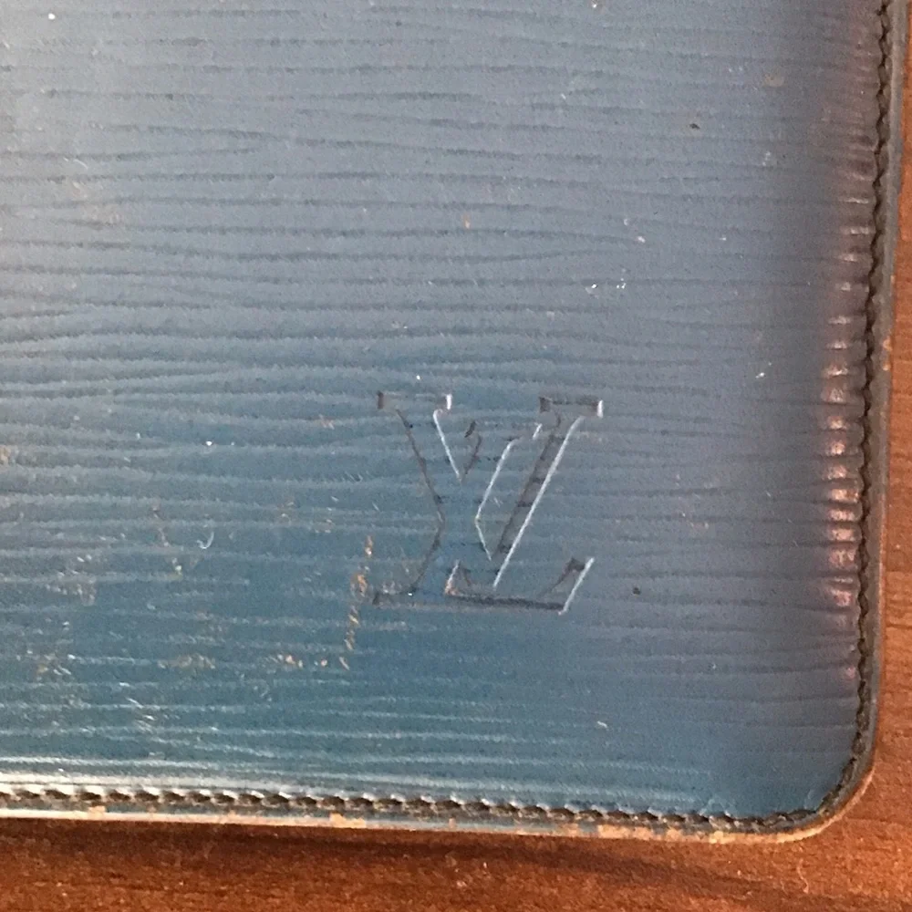 Louis Vuitton Blue Epi Leather Men's Wallet
